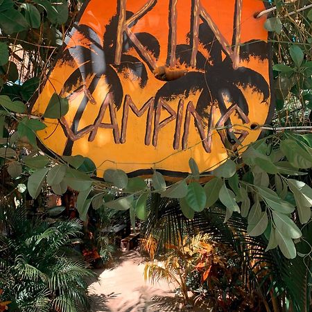 Kin Hostal And Camping Остров Холбокс Экстерьер фото
