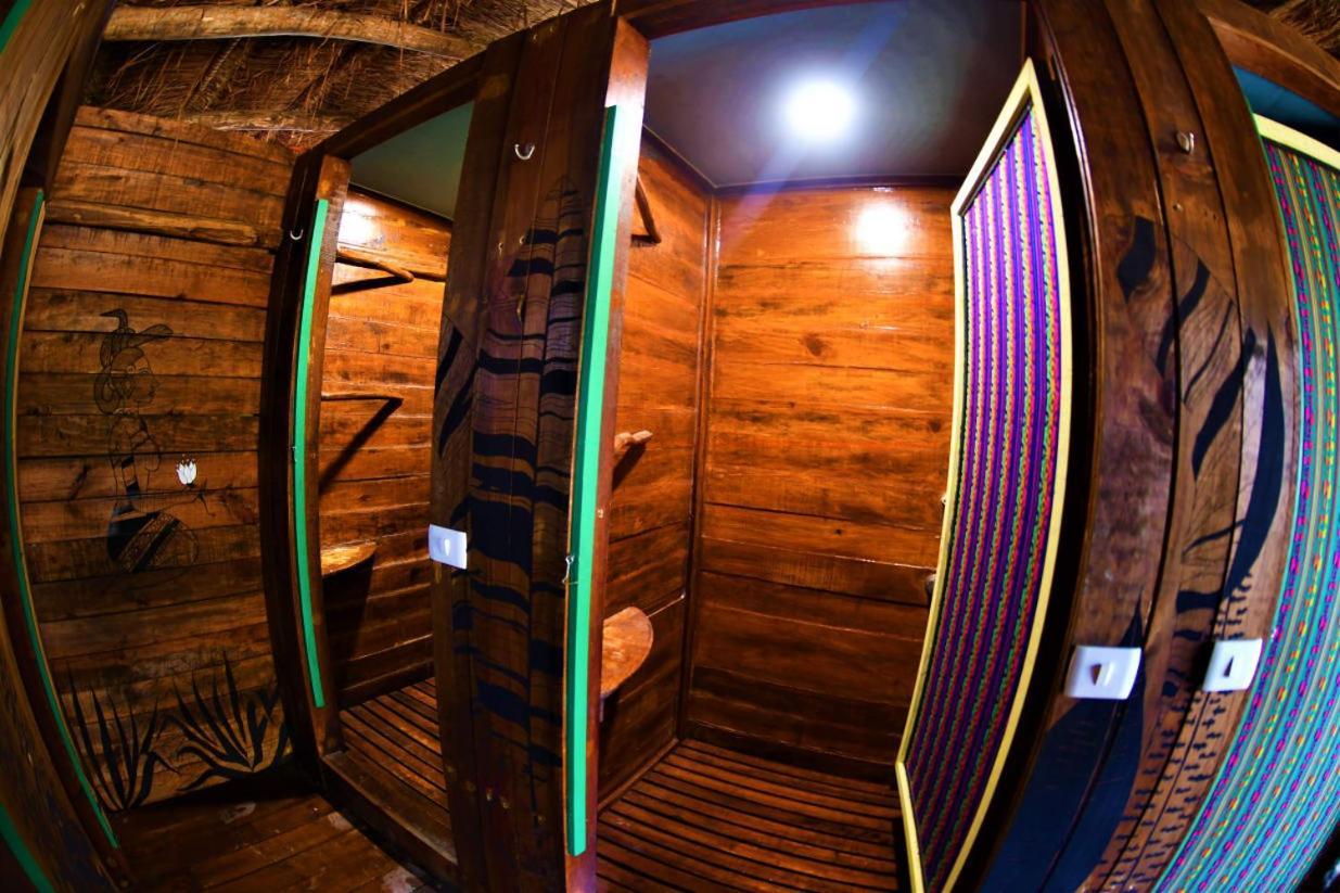 Kin Hostal And Camping Остров Холбокс Экстерьер фото