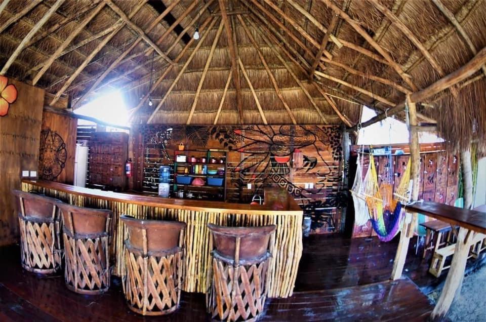 Kin Hostal And Camping Остров Холбокс Экстерьер фото