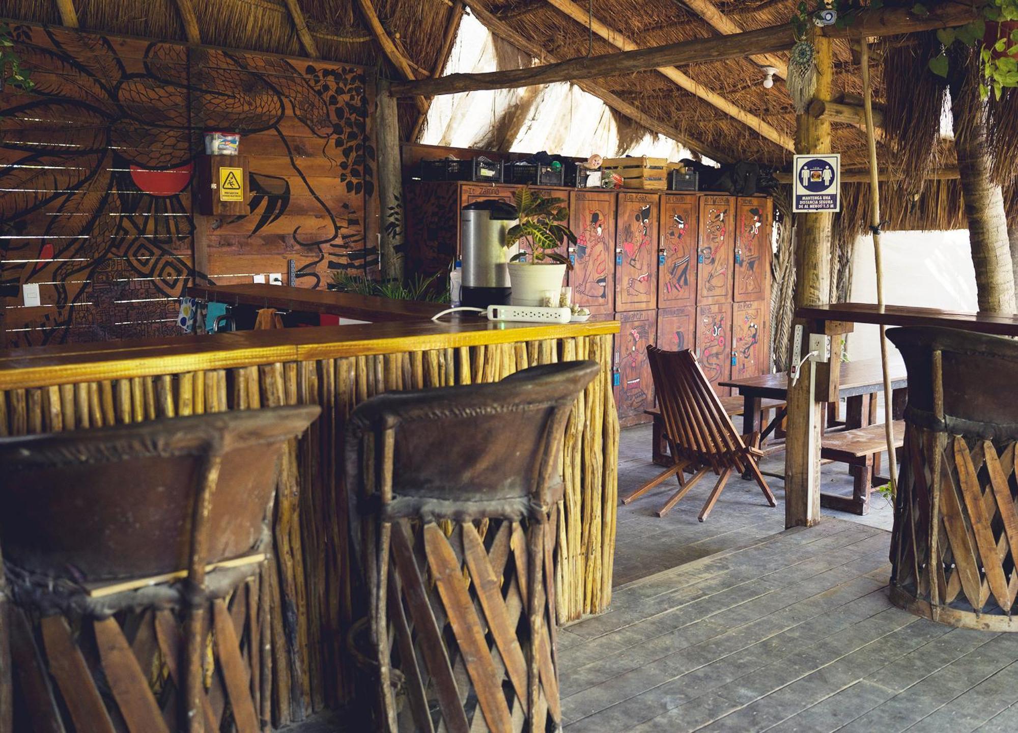 Kin Hostal And Camping Остров Холбокс Экстерьер фото